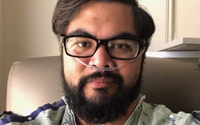 Un hombre sano de 30 años fue a un bar lleno de gente. Terminó en un hospital con un tubo de respiración.