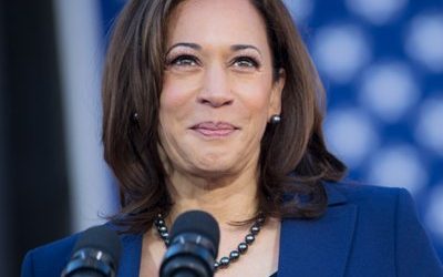 Kamala Harris hace historia y se convierte en la primera vicepresidenta de EEUU