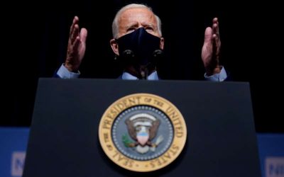 Juez federal suspende moratoria de deportaciones de Biden