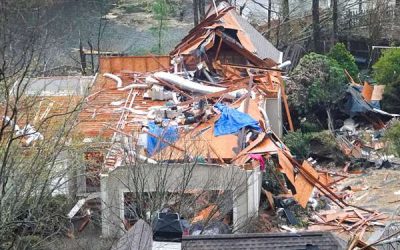 Varios muertos en Alabama por una oleada de destructivos tornados que mantiene en alerta el sur del país