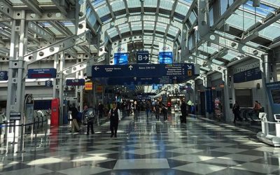 Hombre es acusado de vivir en el aeropuerto O’Hare durante 3 meses