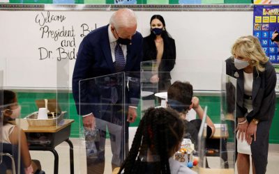 El Gobierno enviará cheques de hasta $300 al mes por cada hijo menor a partir del 15 de julio