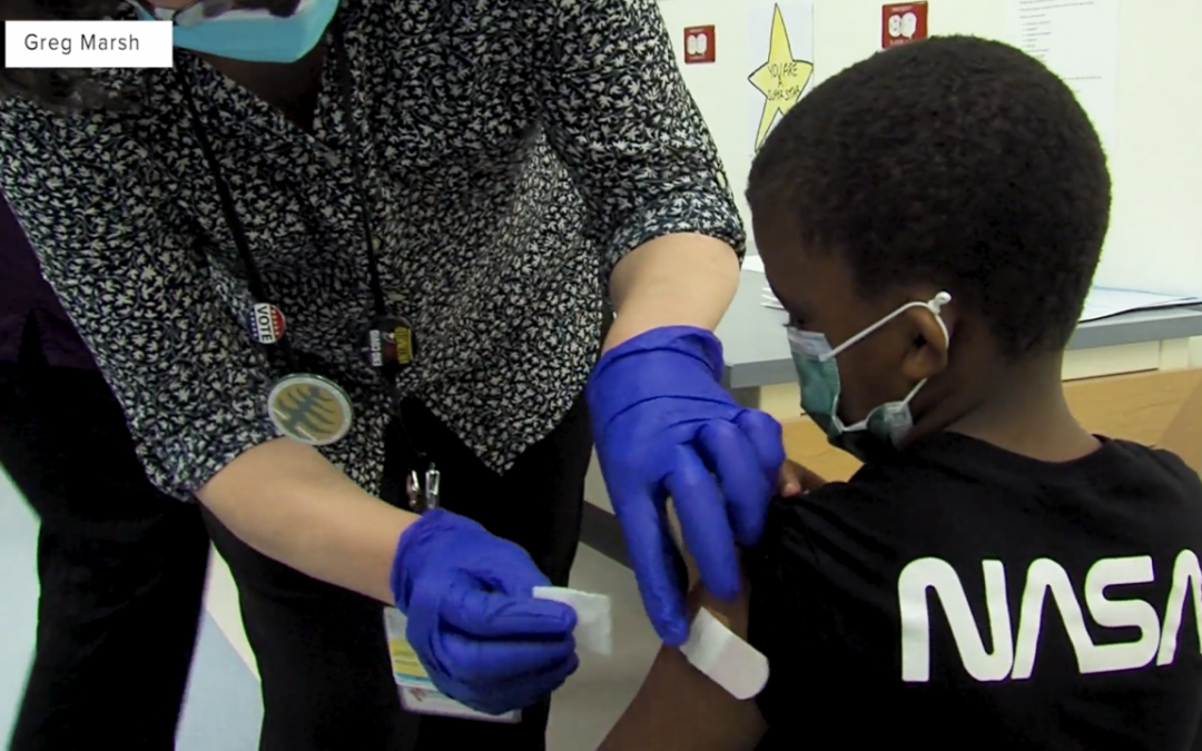La vacuna COVID-19 para niños menores de 12 años podría aprobarse a mediados del invierno