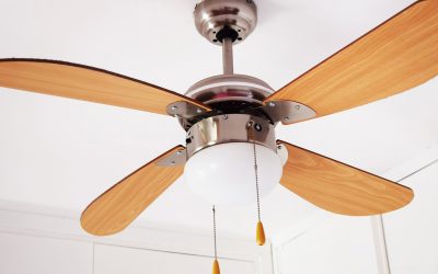 Cómo usar ventiladores para refrescarse a sí mismo y a su factura de energía